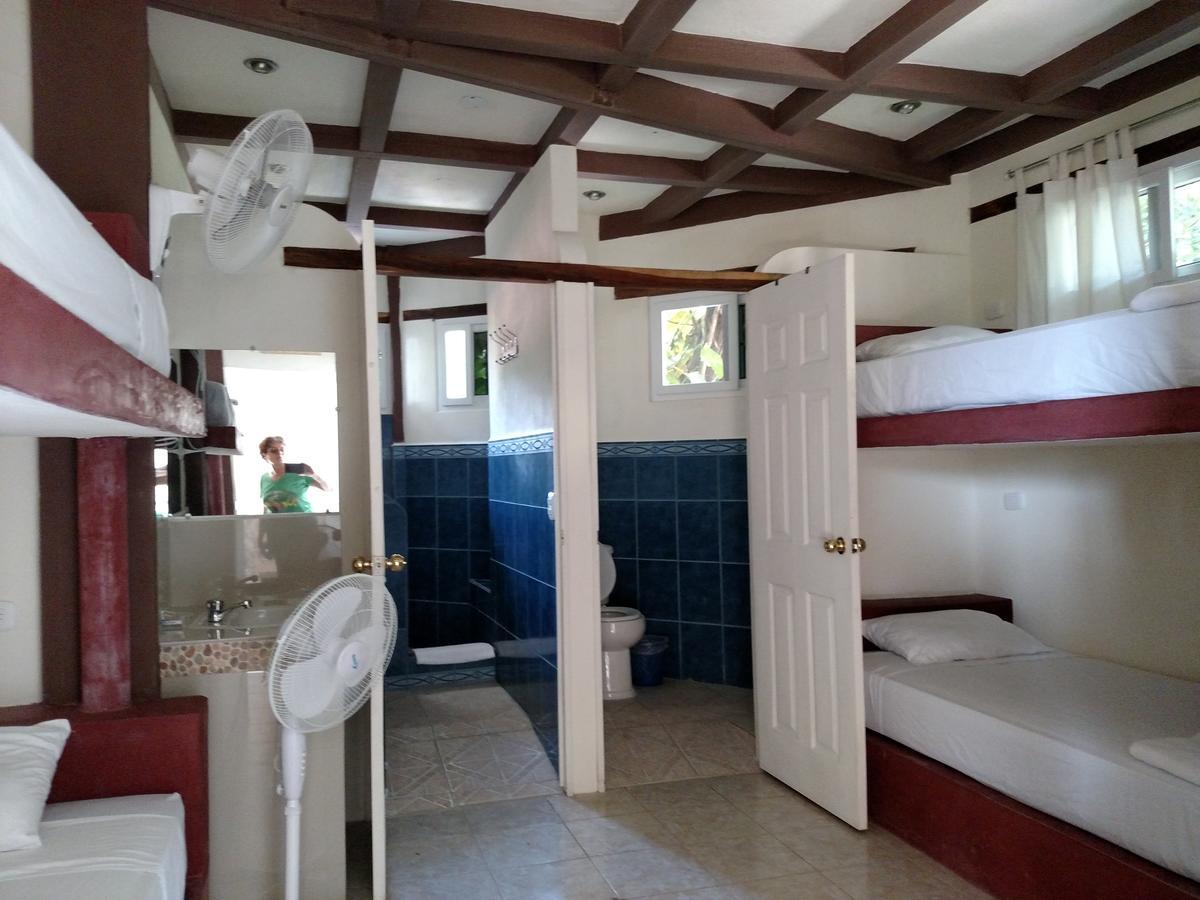 Zapote Tree Inn Flores Extérieur photo